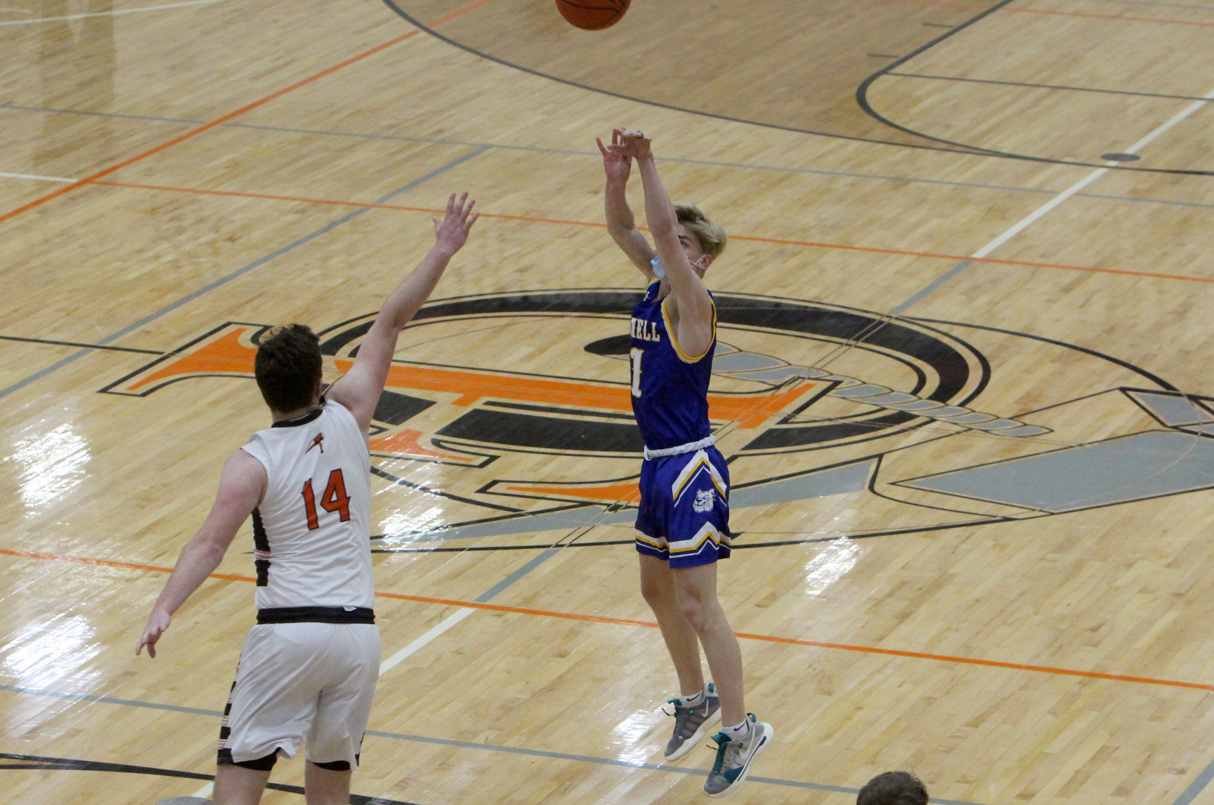 McDonell boys basketball at Osseo-Fairchild 1-11-21
